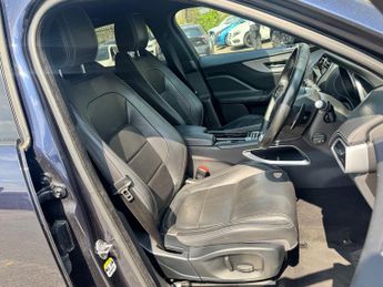 Jaguar F-Pace 2.0 D180 R-Sport SUV 5dr Diesel Auto AWD Euro 6 (s/s) (180 ps)