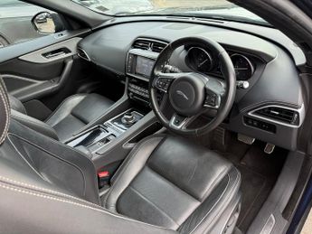 Jaguar F-Pace 2.0 D180 R-Sport SUV 5dr Diesel Auto AWD Euro 6 (s/s) (180 ps)