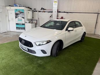 Mercedes-Benz A Class 1.5 A180d Sport (Executive) Hatchback 5dr Diesel 7G-DCT Euro 6 (