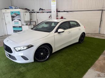 Mercedes-Benz A Class 1.5 A180d Sport (Executive) Hatchback 5dr Diesel 7G-DCT Euro 6 (
