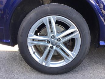 Audi Q5 2.0 TDI 40 S line SUV 5dr Diesel S Tronic quattro Euro 6 (s/s) (