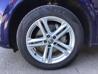 Audi Q5 2.0 TDI 40 S line SUV 5dr Diesel S Tronic quattro Euro 6 (s/s) (