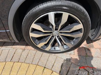 Volkswagen Tiguan 1.5 TSI EVO R-Line SUV 5dr Petrol DSG Euro 6 (s/s) (150 ps)