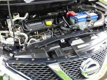 Nissan Qashqai 1.6 dCi Tekna XTRON 2WD Euro 6 (s/s) 5dr