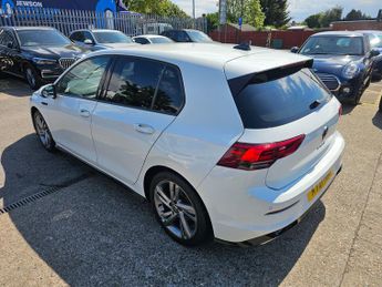Volkswagen Golf 2.0 TDI R-Line Hatchback 5dr Diesel DSG Euro 6 (s/s) (150 ps)