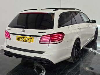Mercedes-Benz E Class 2.1 E250 CDI AMG Night Edition (Premium) Estate 5dr Diesel G-Tro