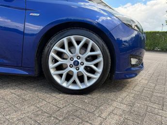 Ford Focus 1.0T EcoBoost ST-Line Hatchback 5dr Petrol Manual Euro 6 (s/s) (