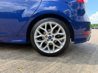 Ford Focus 1.0T EcoBoost ST-Line Hatchback 5dr Petrol Manual Euro 6 (s/s) (