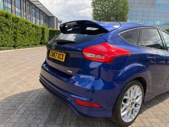 Ford Focus 1.0T EcoBoost ST-Line Hatchback 5dr Petrol Manual Euro 6 (s/s) (