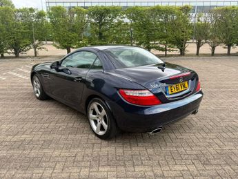 Mercedes-Benz SLK 1.8 SLK200 BlueEfficiency Edition 125 Convertible 2dr Petrol G-T
