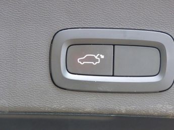 Volvo XC40 1.5h T4 Recharge 10.7kWh Core Auto Euro 6 (s/s) 5dr