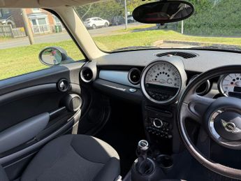 Mini Hatch 1.6 One Hatchback 3dr Petrol Manual Euro 5 (98 ps)