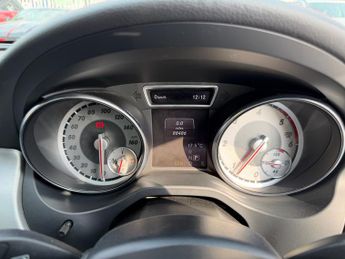 Mercedes-Benz GLA 2.1 GLA220 CDI AMG Line SUV 5dr Diesel 7G-DCT 4MATIC Euro 6 (s/s