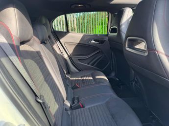 Mercedes-Benz GLA 2.1 GLA220d AMG Line SUV 5dr Diesel 7G-DCT 4MATIC Euro 6 (s/s) (