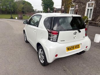 Toyota IQ 1.0 VVT-i Hatchback 3dr Petrol Manual Euro 4 (68 bhp)