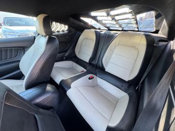 Ford Mustang 2.3T EcoBoost Fastback 2dr Petrol SelShift Euro 6 (290 ps)