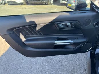 Ford Mustang 2.3T EcoBoost Fastback 2dr Petrol SelShift Euro 6 (290 ps)