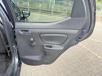 Nissan Micra 0.9 IG-T N-Connecta Hatchback 5dr Petrol Manual Euro 6 (s/s) (90