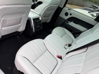 Land Rover Range Rover Sport 3.0 SD V6 HSE SUV 5dr Diesel Auto 4WD Euro 6 (s/s) (306 ps)