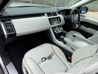 Land Rover Range Rover Sport 3.0 SD V6 HSE SUV 5dr Diesel Auto 4WD Euro 6 (s/s) (306 ps)