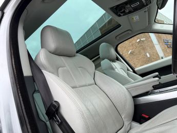 Land Rover Range Rover Sport 3.0 SD V6 HSE SUV 5dr Diesel Auto 4WD Euro 6 (s/s) (306 ps)