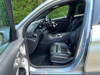 Mercedes-Benz GLC 2.1 GLC250d AMG Line (Premium Plus) SUV 5dr Diesel G-Tronic 4MAT