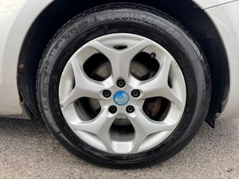 Ford Focus 1.6 Sport Hatchback 5dr Petrol Auto (184 g/km, 99 bhp)