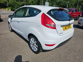 Ford Fiesta 1.4 Zetec Hatchback 3dr Petrol Automatic (154 g/km, 94 bhp)