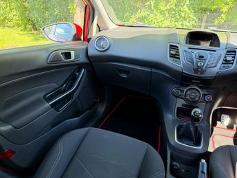 Ford Fiesta 1.25 Style Hatchback 5dr Petrol Manual Euro 5 (82 ps)