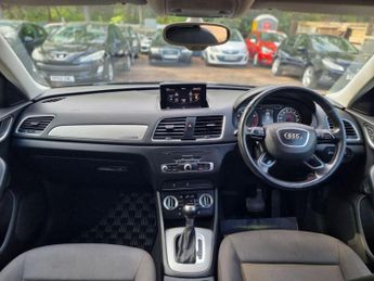 Audi Q3 2.0 TFSI SE SUV 5dr Petrol S Tronic quattro Euro 5 (s/s) (211 ps