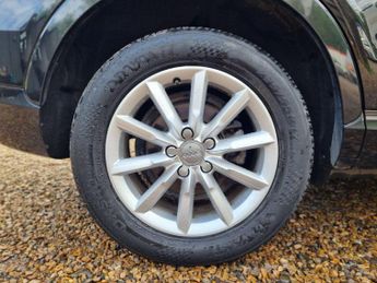 Audi Q3 2.0 TFSI SE SUV 5dr Petrol S Tronic quattro Euro 5 (s/s) (211 ps