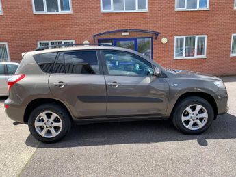 Toyota RAV4 2.2 D-CAT XT-R SUV 5dr Diesel Auto 4WD Euro 5 (150 ps) TOTAL TOY
