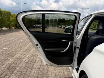 BMW 1 Series 3.0 M135i Hatchback 5dr Petrol Auto Euro 6 (s/s) (326 ps)