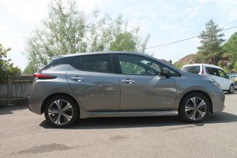 Nissan LEAF 40kWh Tekna Hatchback 5dr Electric Auto (150 ps)