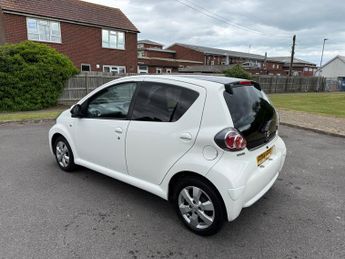 Toyota Aygo 1.0 VVT-i Move Hatchback 5dr Petrol Manual Euro 5 (68 ps)