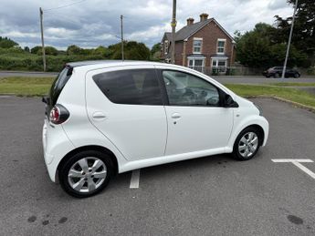 Toyota Aygo 1.0 VVT-i Move Hatchback 5dr Petrol Manual Euro 5 (68 ps)