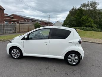 Toyota Aygo 1.0 VVT-i Move Hatchback 5dr Petrol Manual Euro 5 (68 ps)