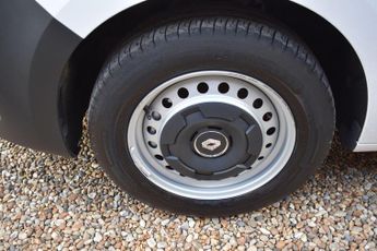 Renault Kangoo E-Tech ML19 45kWh Advance Auto MWB 6dr