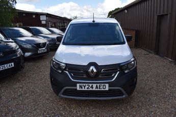 Renault Kangoo E-Tech ML19 45kWh Advance Auto MWB 6dr