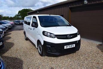 Vauxhall Vivaro 50kWh Combi Auto LWB 5dr (9 Seat, 7.4kW Charger)