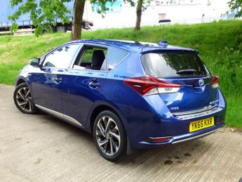 Toyota Auris 1.8 VVT-h Design CVT Euro 6 (s/s) 5dr (Safety Sense)