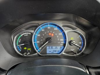 Toyota Yaris 1.5 VVT-h Icon Hatchback 5dr Petrol Hybrid E-CVT Euro 6 (101 ps)