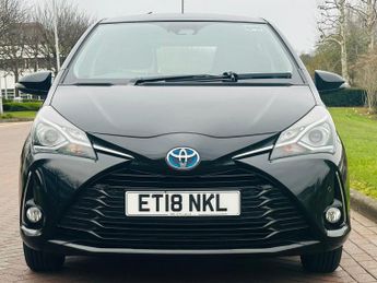 Toyota Yaris 1.5 VVT-h Icon Tech Hatchback 5dr Petrol Hybrid E-CVT Euro 6 (s/