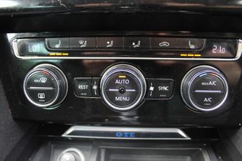 Volkswagen Passat 1.4 TSI GTE Saloon 4dr Petrol Plug-in Hybrid DSG SAT NAV CRUISE 