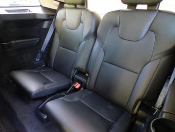 Volvo XC90 2.0 D5 Momentum Geartronic 4WD Euro 6 (s/s) 5dr
