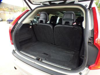 Volvo XC90 2.0 D5 Momentum Geartronic 4WD Euro 6 (s/s) 5dr
