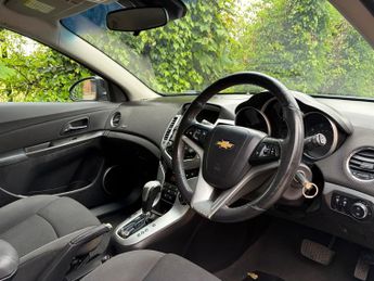 Chevrolet Cruze 1.6 LT Hatchback 5dr Petrol Auto Euro 5 (124 ps)