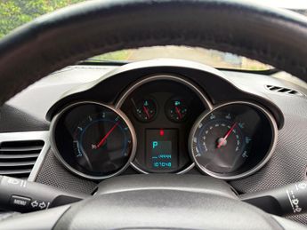 Chevrolet Cruze 1.6 LT Hatchback 5dr Petrol Auto Euro 5 (124 ps)