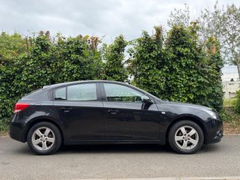 Chevrolet Cruze 1.6 LT Hatchback 5dr Petrol Auto Euro 5 (124 ps)