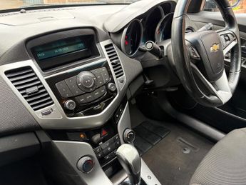 Chevrolet Cruze 1.6 LT Hatchback 5dr Petrol Auto Euro 5 (124 ps)